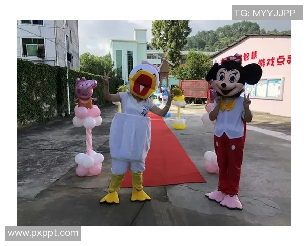 幼儿足球明星的绘画世界展现小小艺术家的梦想与激情