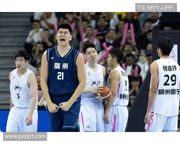 广州篮球队技术实力大幅提升引发关注创新高水平引领全国篮球发展新趋势